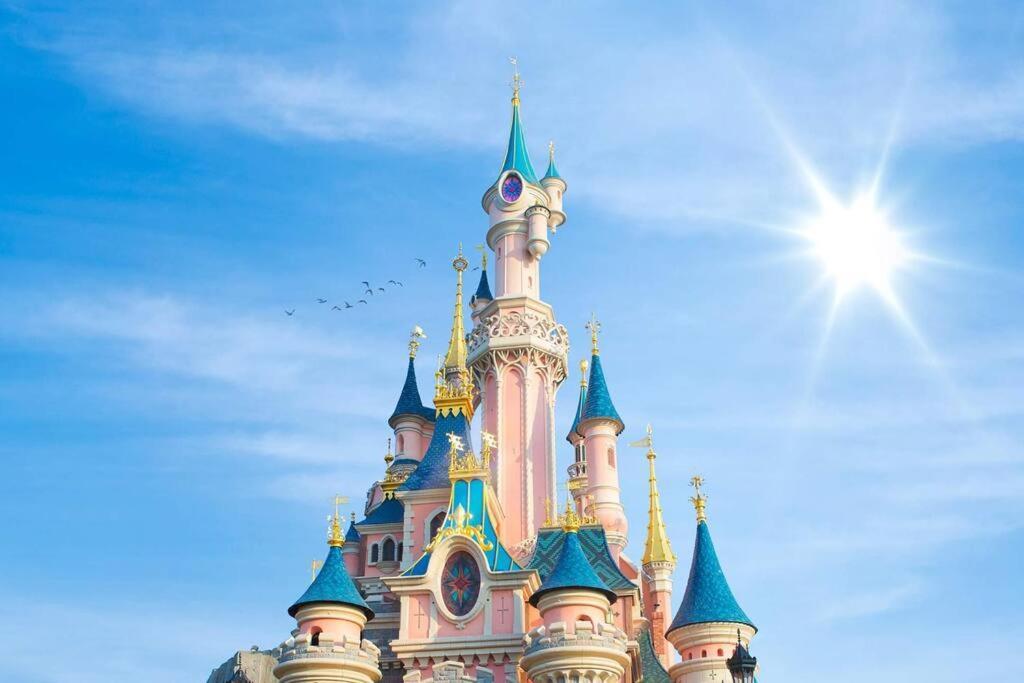 The Art Of Disney Chessy Exterior photo